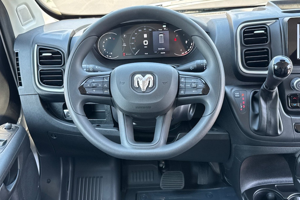 2025 Ram ProMaster 2500 photo 4