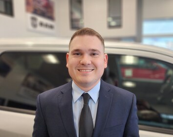 Staff member Gustavo Silveira from ID_41e2df34a9fc