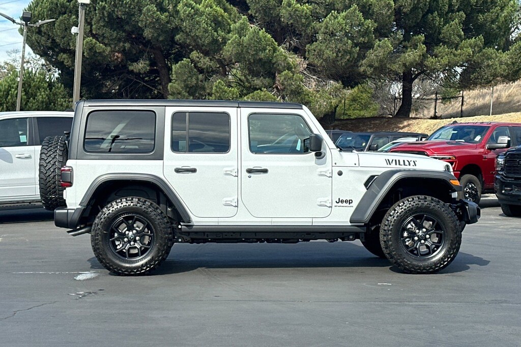 New 2026 Jeep Wrangler 4-DOOR WILLYS Sport Utility