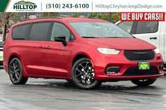 2026 Chrysler Pacifica SELECT Passenger Van