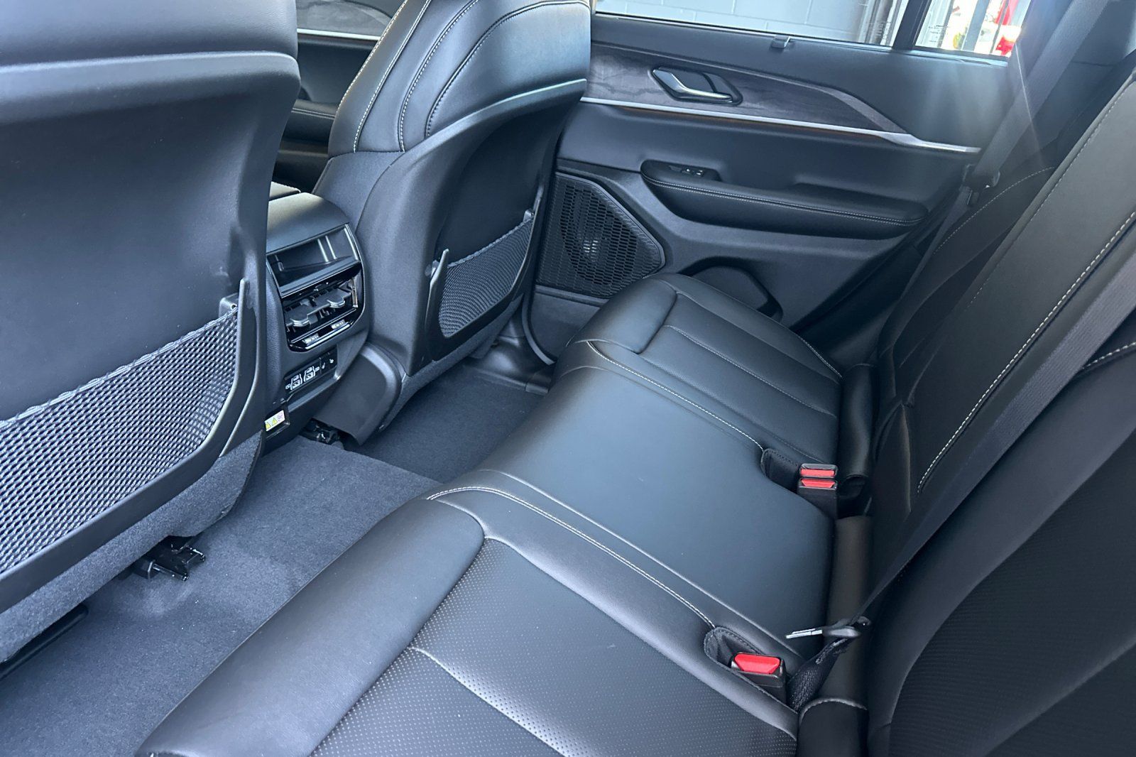2025 Jeep Grand Cherokee Limited - Photo 13