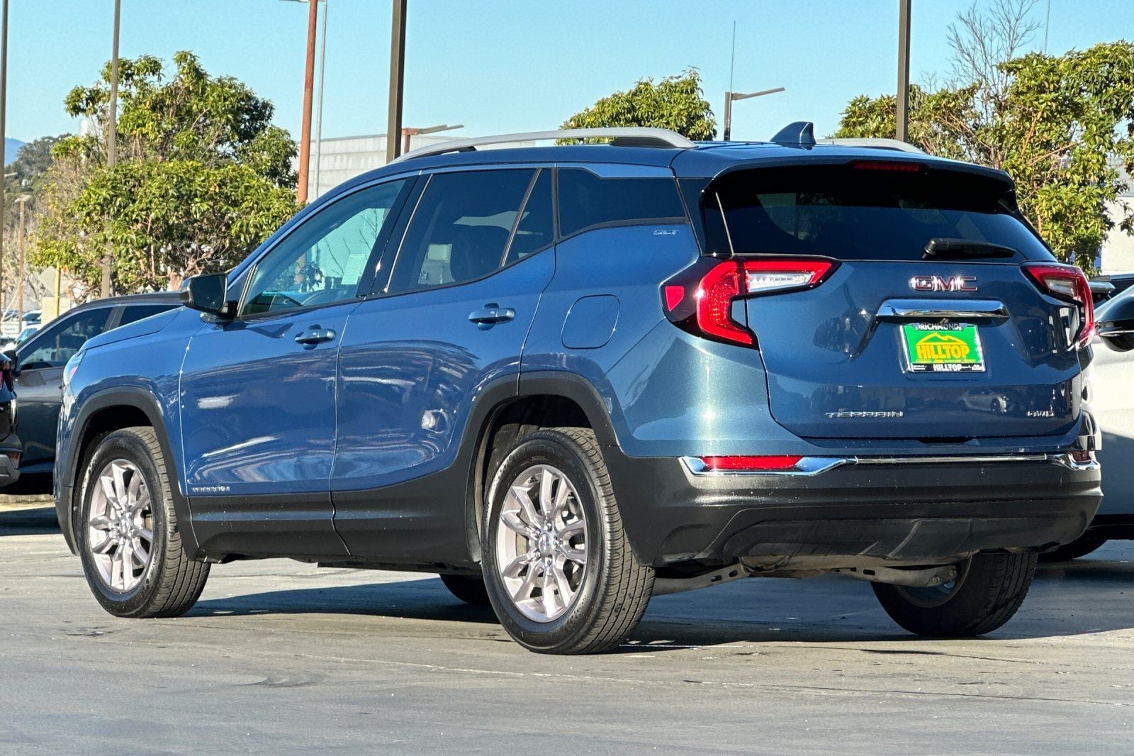 2024 GMC Terrain SLT photo 6