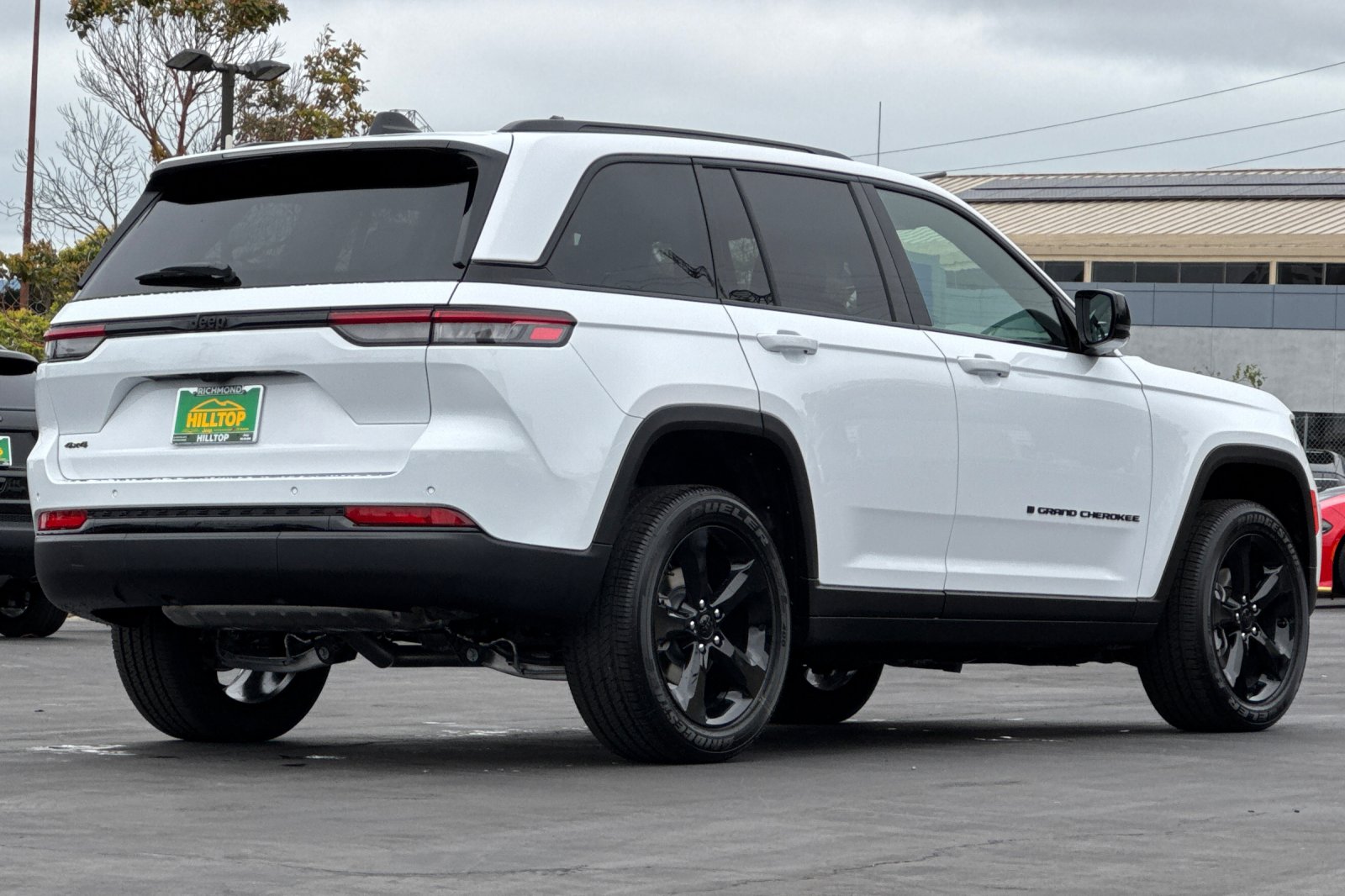 2025 Jeep Grand Cherokee Altitude photo 4