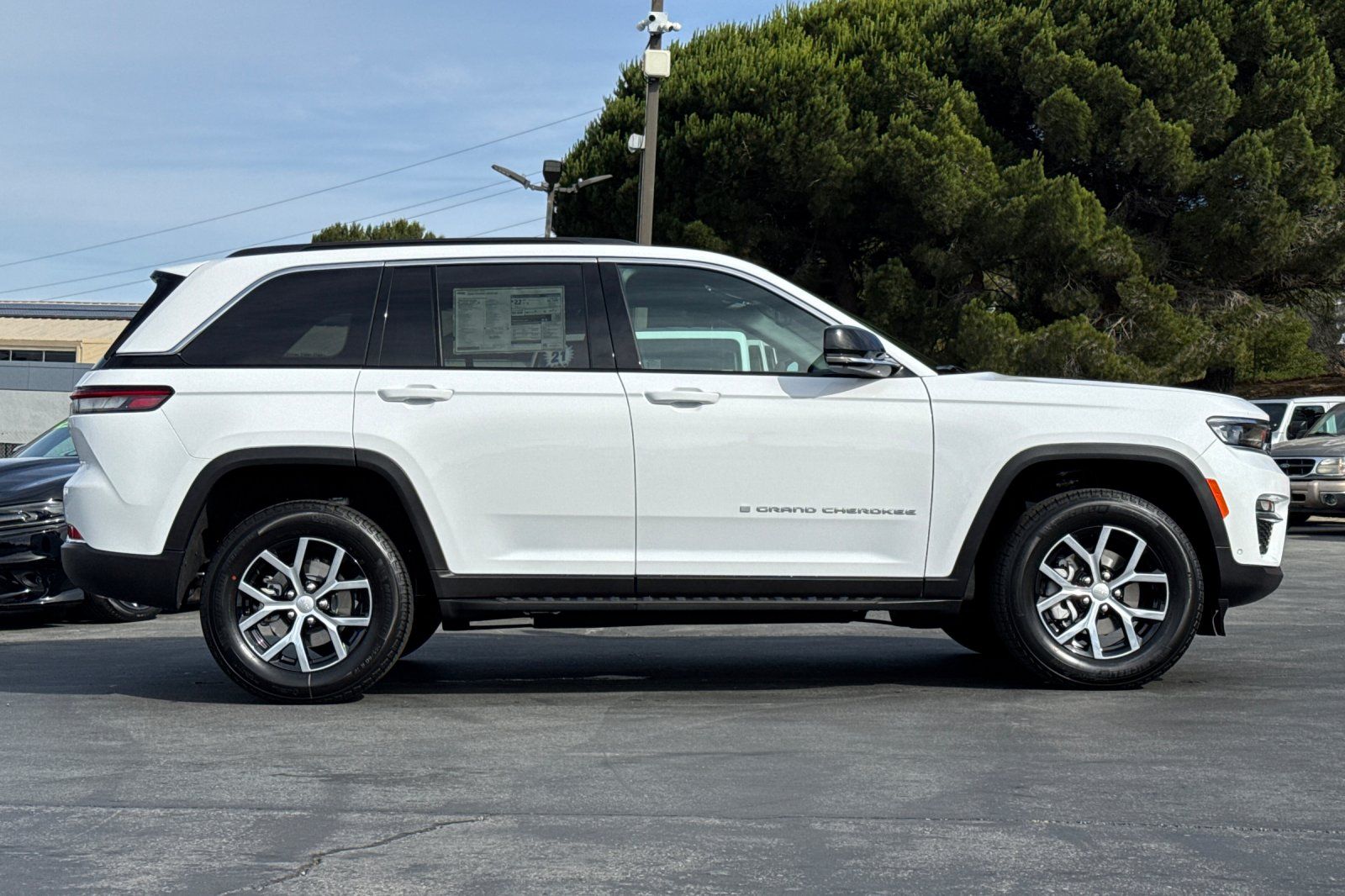 2025 Jeep Grand Cherokee Limited - Photo 3