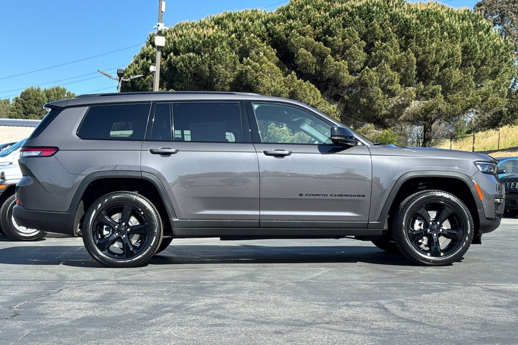 New 2025 Jeep Grand Cherokee L L LIMITED 4X4 Sport Utility