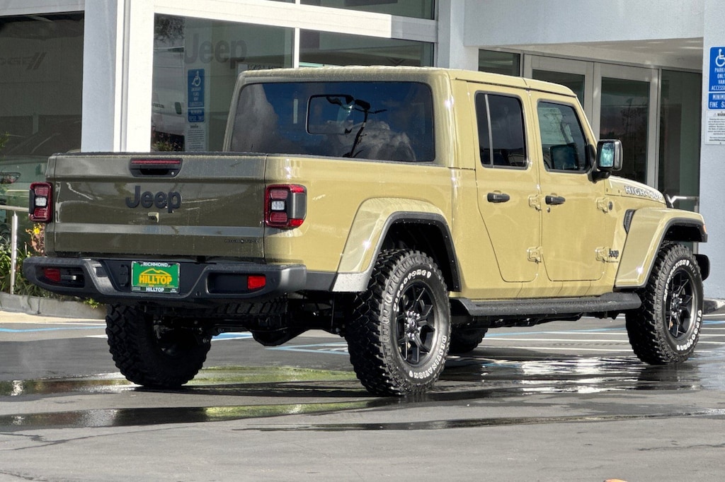 New 2025 Jeep Gladiator HIGH TIDE 4X4 Pickup