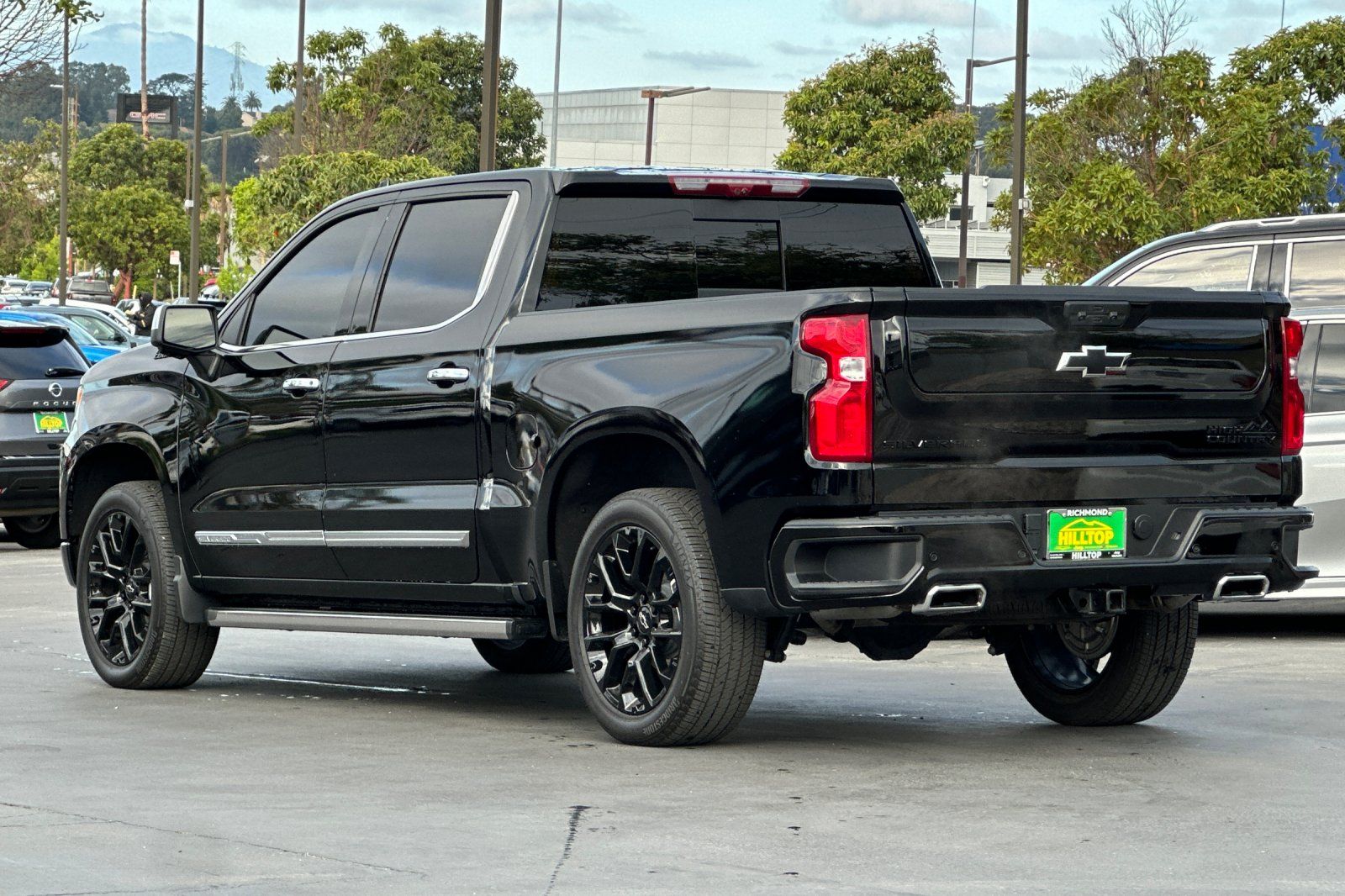 2024 Chevrolet Silverado 1500 High Country photo 6