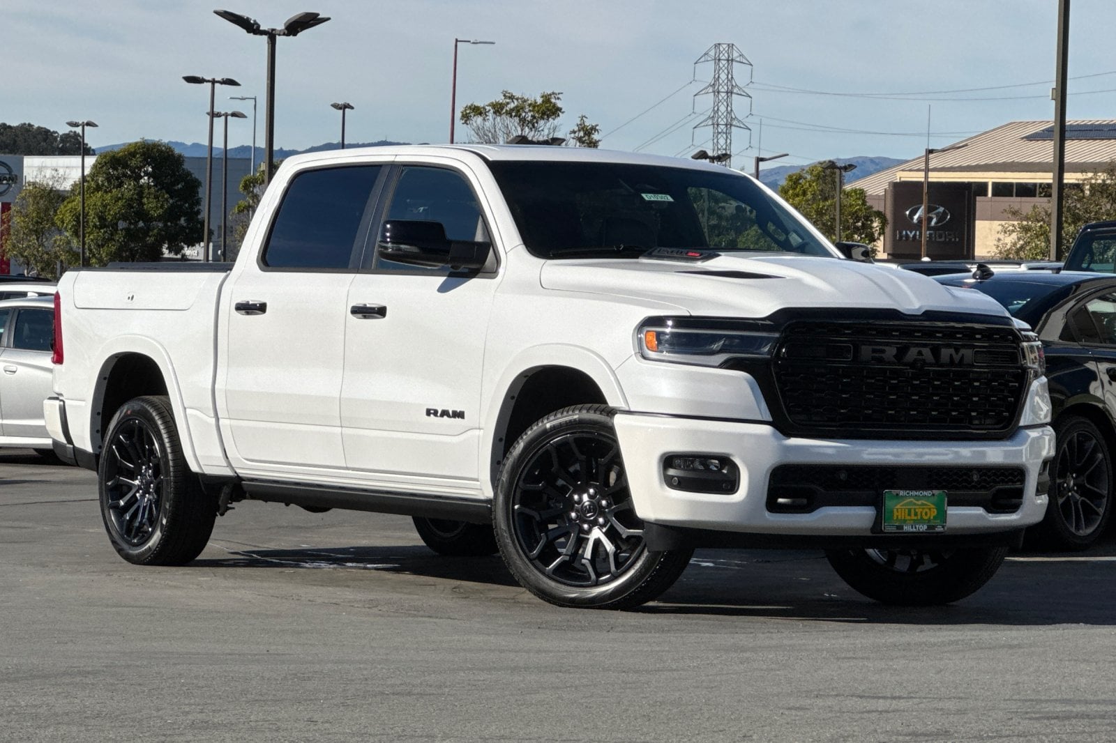 2025 Ram 1500 Limited photo 2