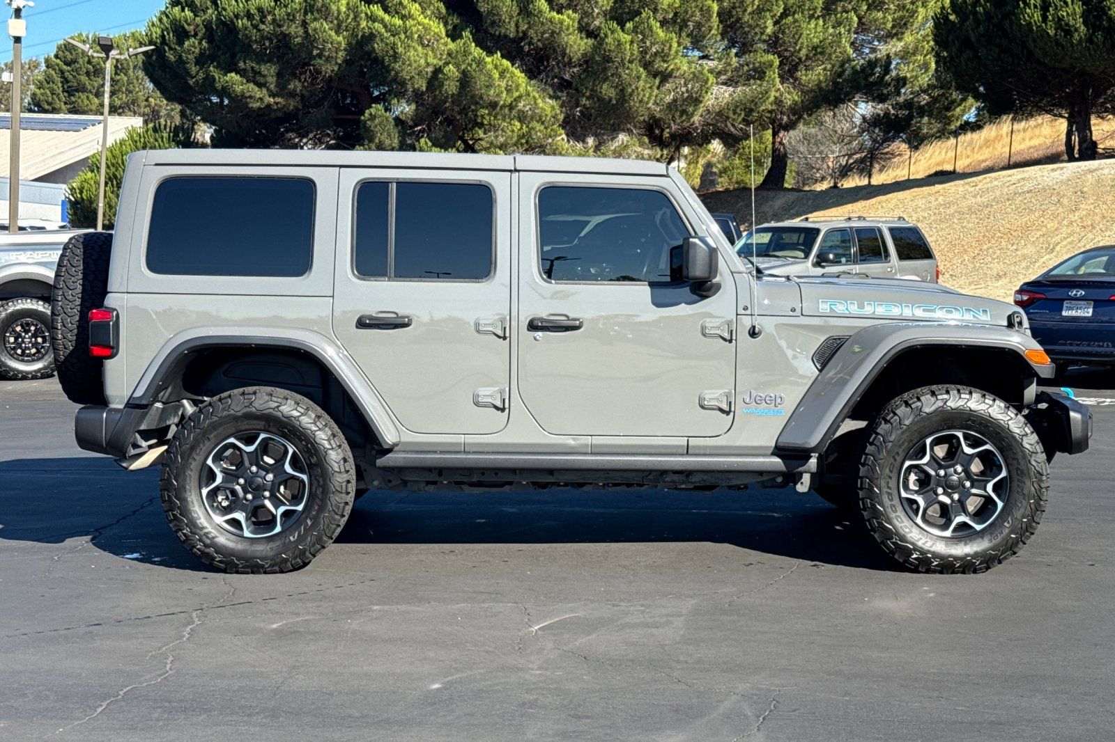 2022 Jeep Wrangler Unlimited Rubicon 4xe photo 3