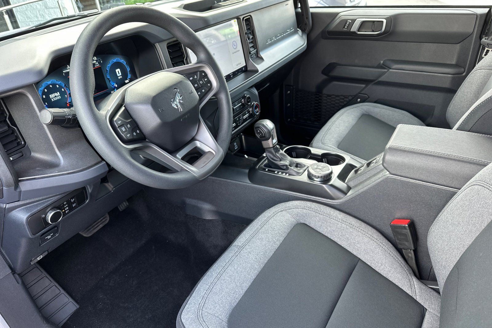 2025 Ford Bronco 4-Door Base - Photo 11