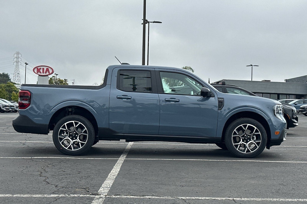 New 2025 Ford Maverick Lariat Truck