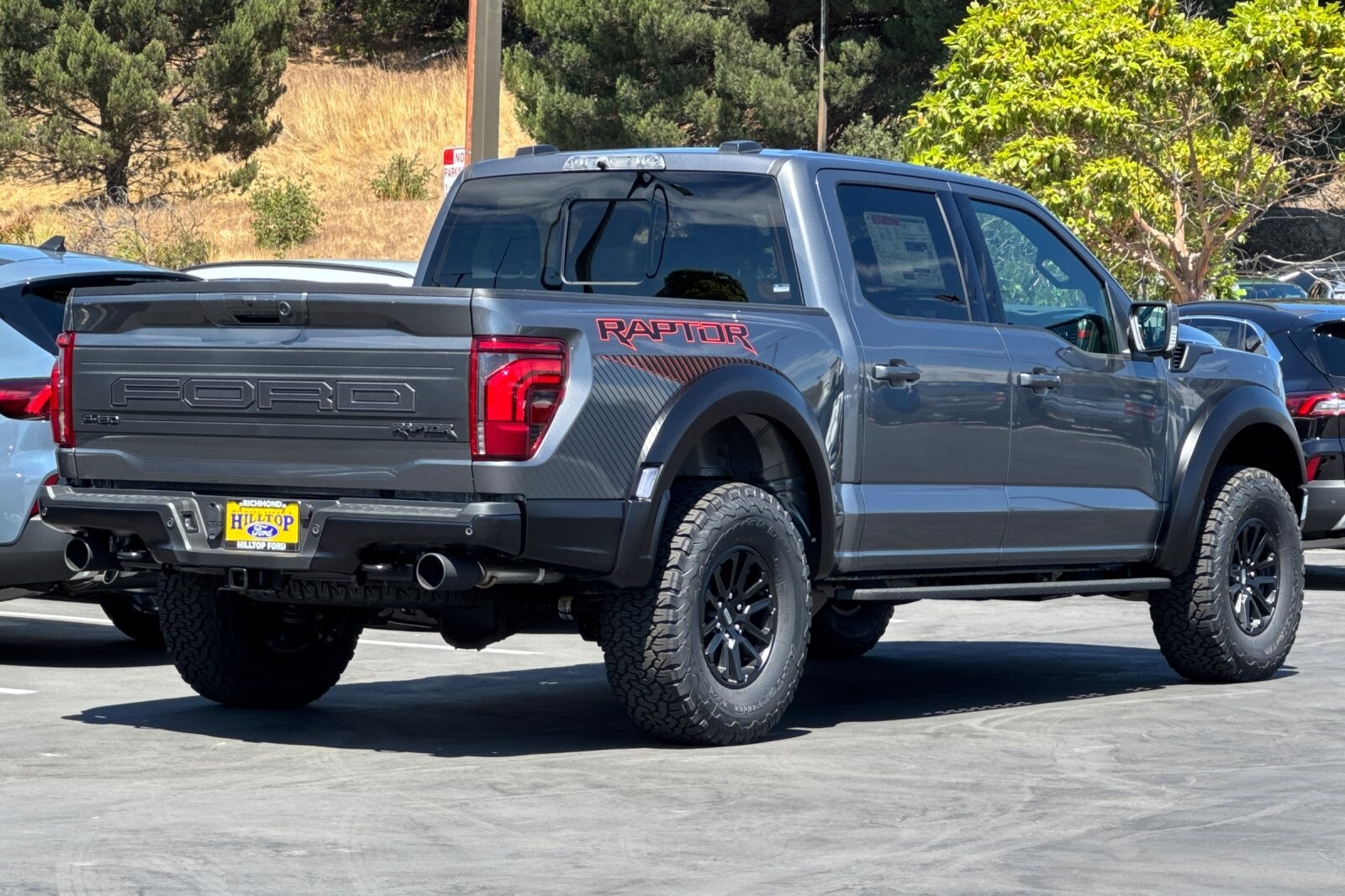 2025 Ford F-150 Raptor photo 4