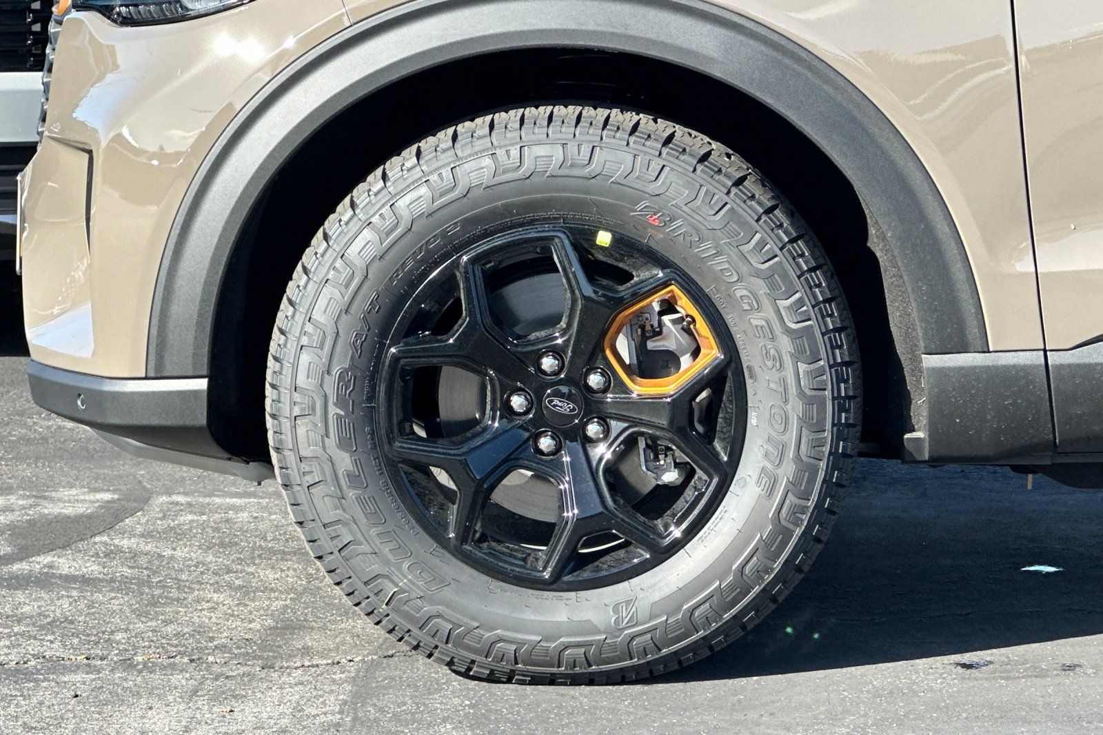 2026 Ford Explorer Tremor - Photo 27