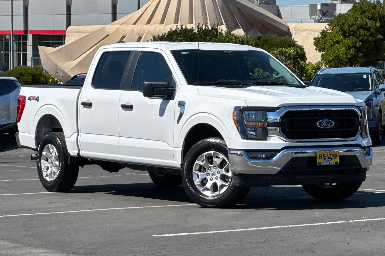 2023 Ford F-150 XLT photo 2