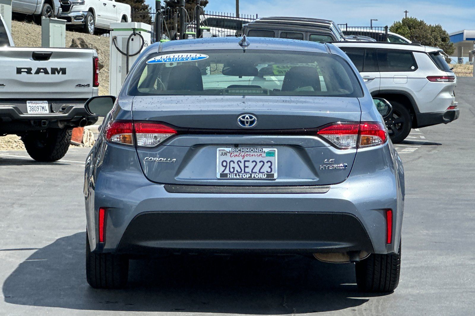 View vehicle photo 7