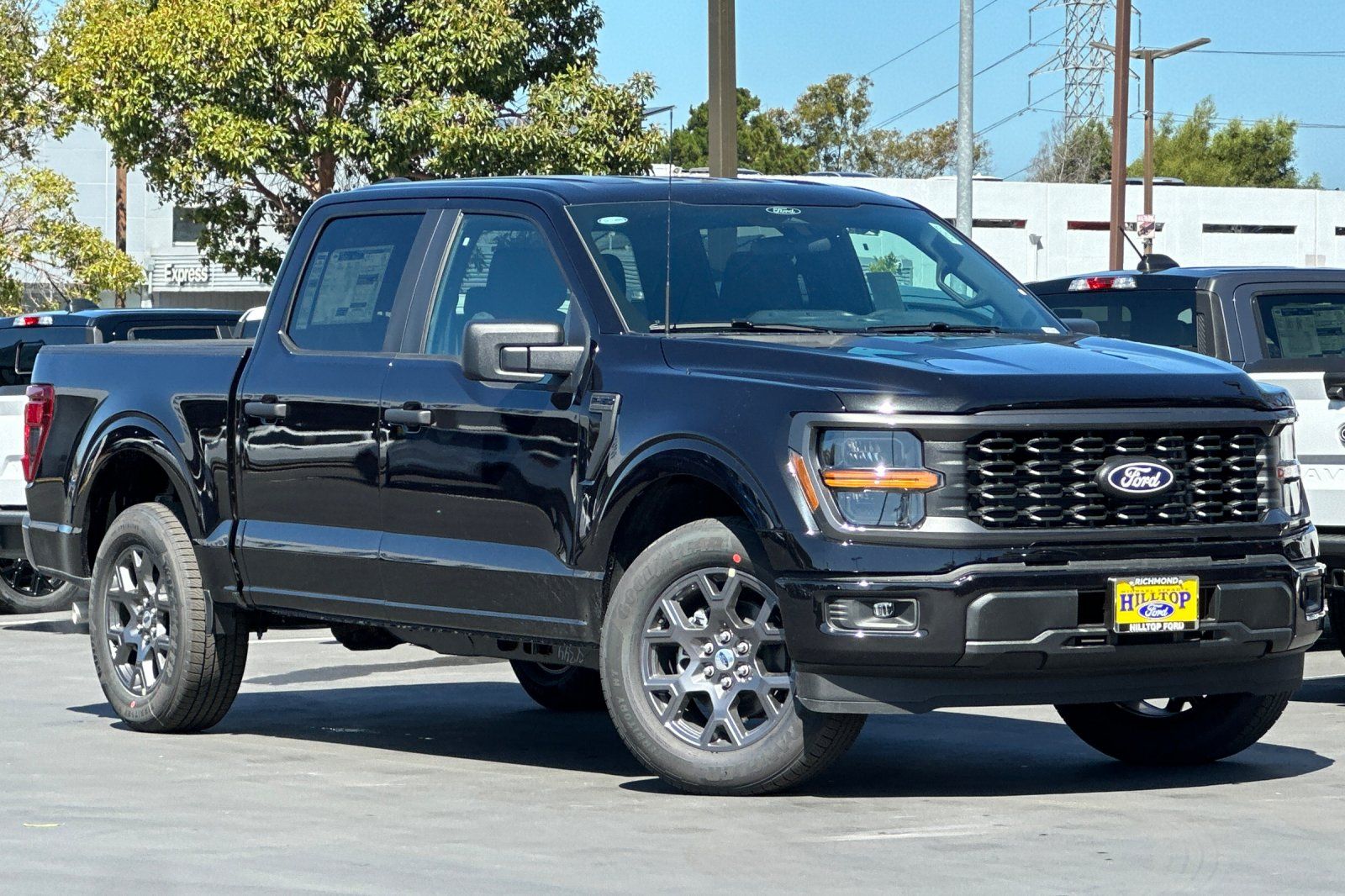 View vehicle photo 2