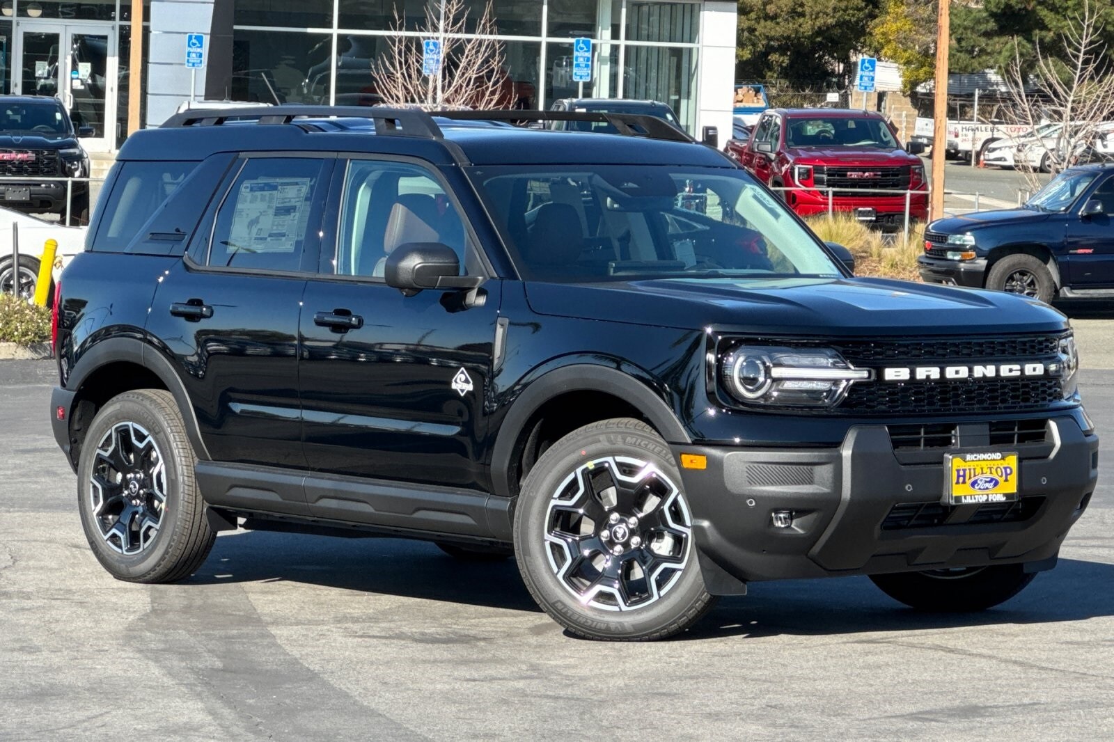 2025 Ford Bronco Sport Outer Banks photo 2