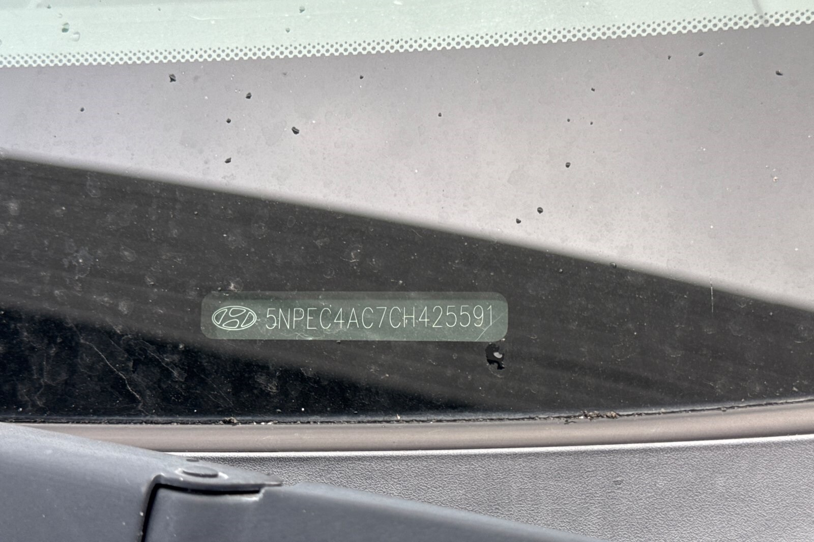 2012 Hyundai Sonata Limited photo 2