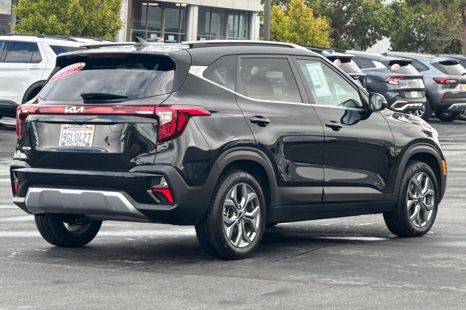 2024 Kia Seltos S photo 4