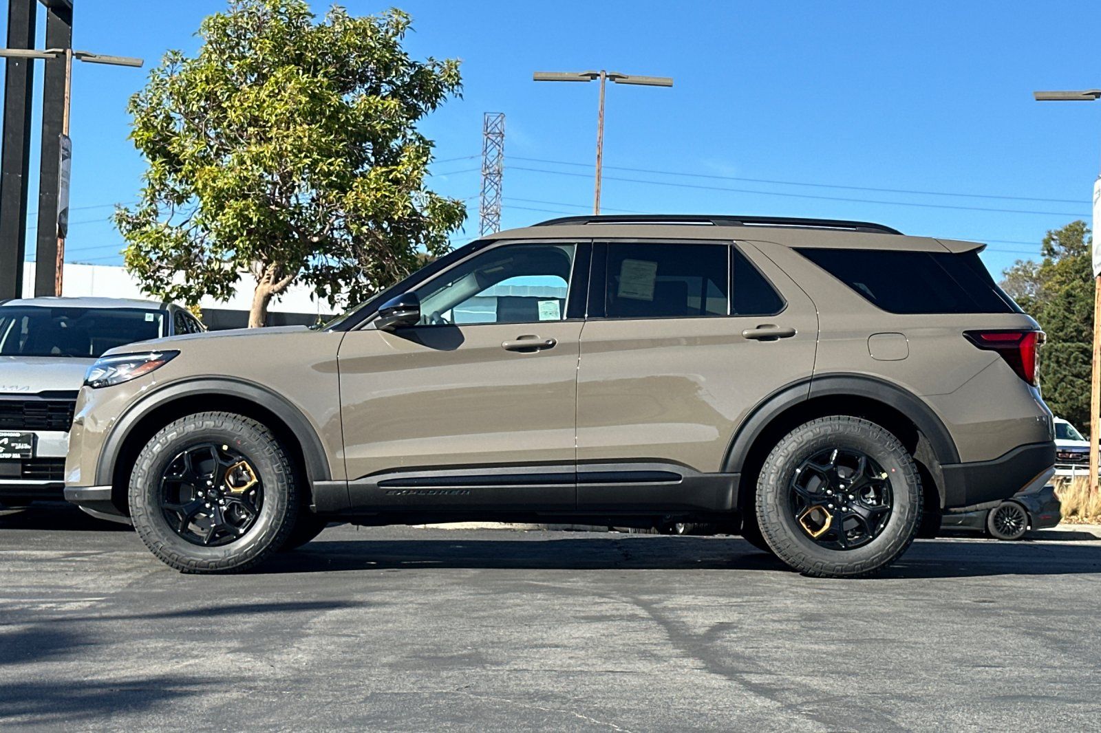 2026 Ford Explorer Tremor - Photo 7