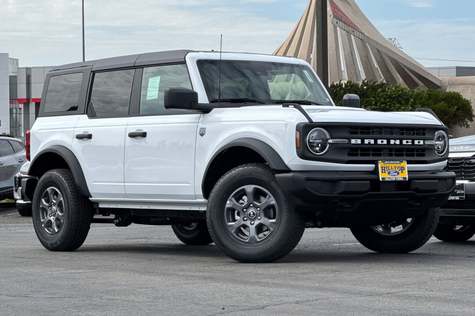 2025 Ford Bronco Big Bend photo 2