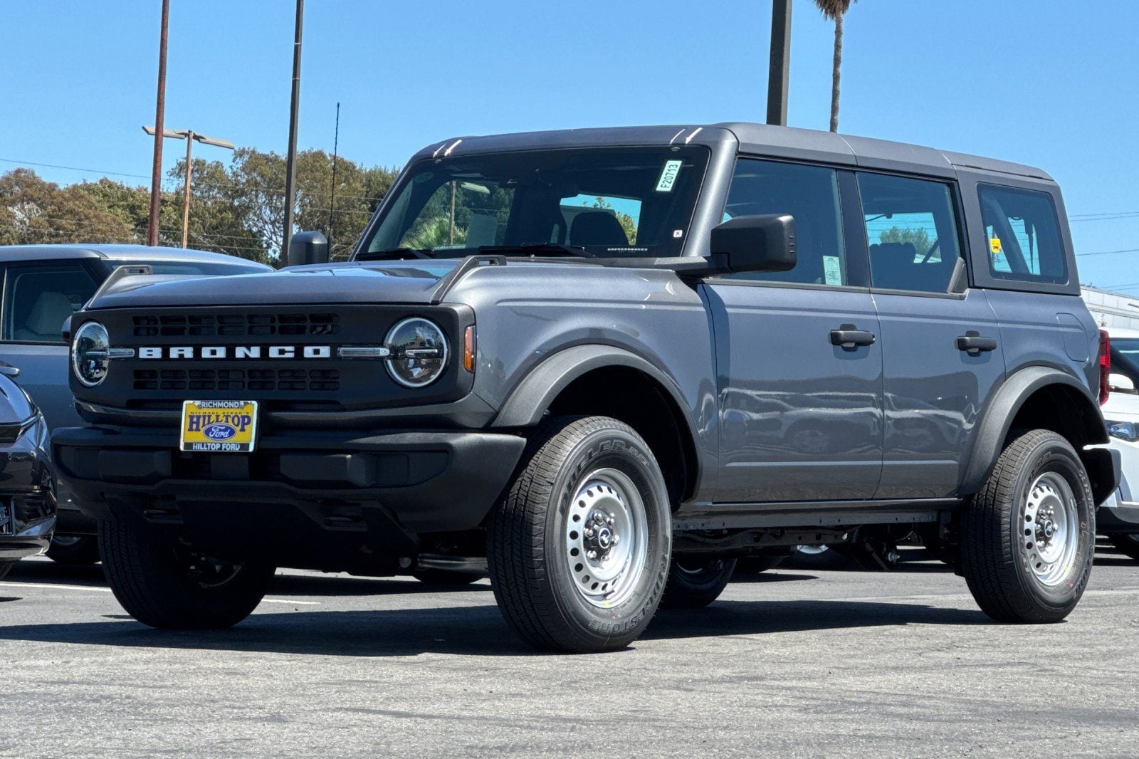 2025 Ford Bronco 4-Door Base - Photo 8