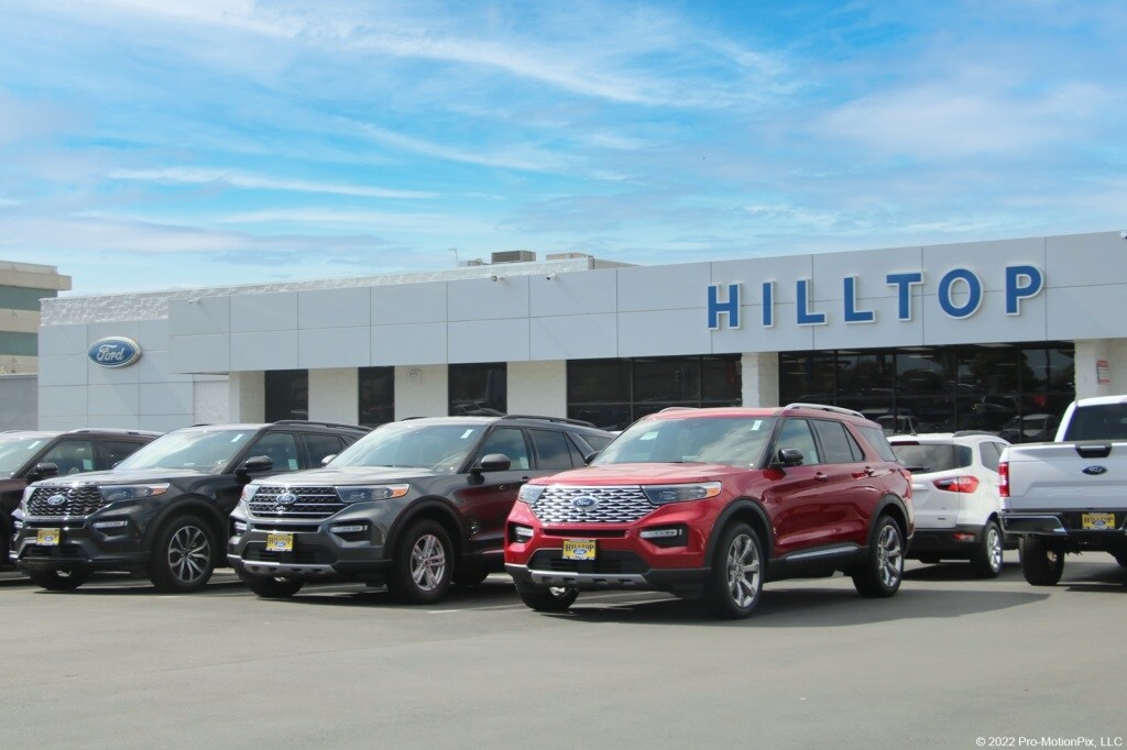 2022 Ford F-150 Lightning Lariat photo 3