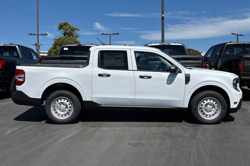 New 2025 Ford Maverick XL Truck