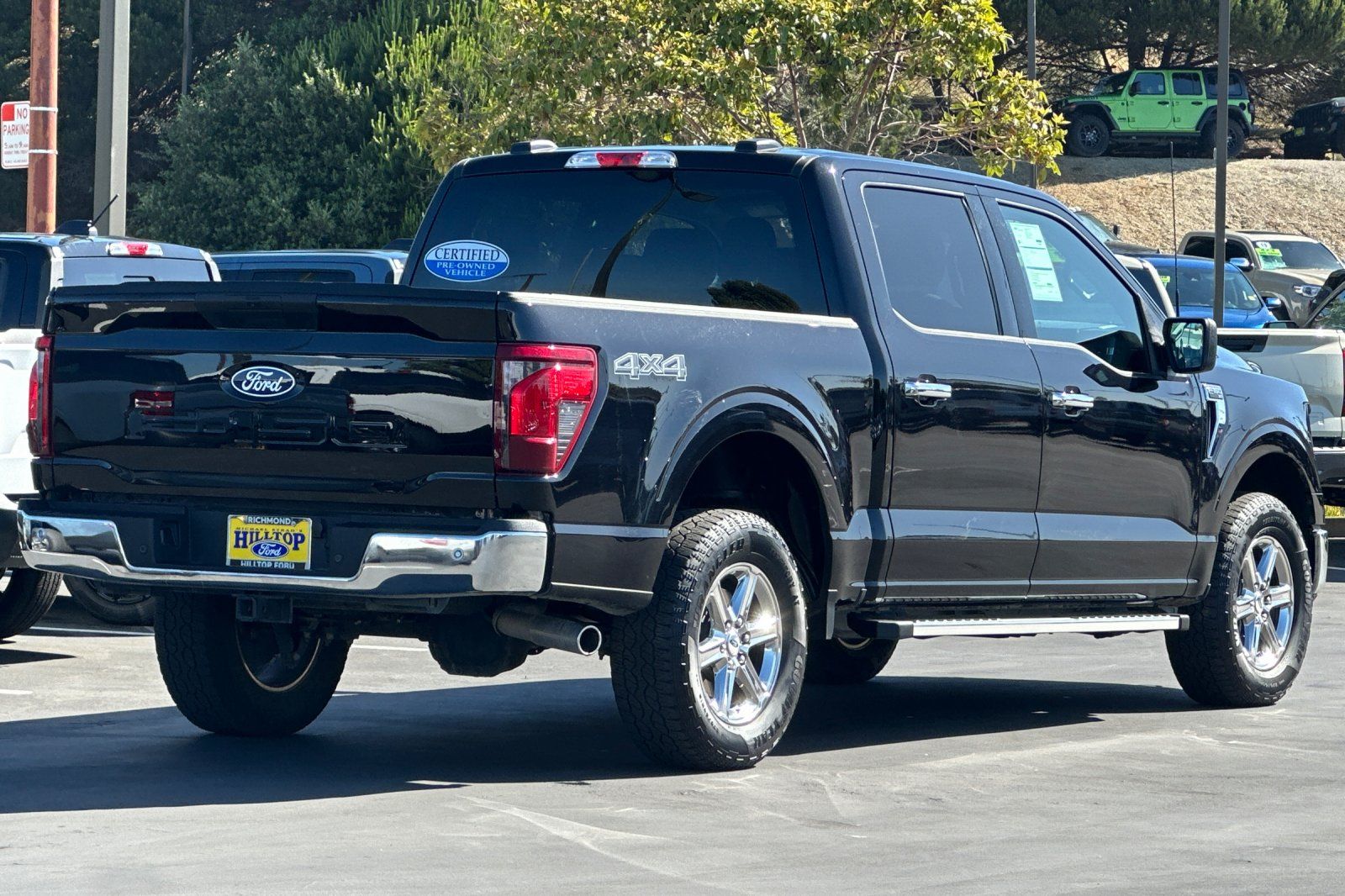 View vehicle photo 4