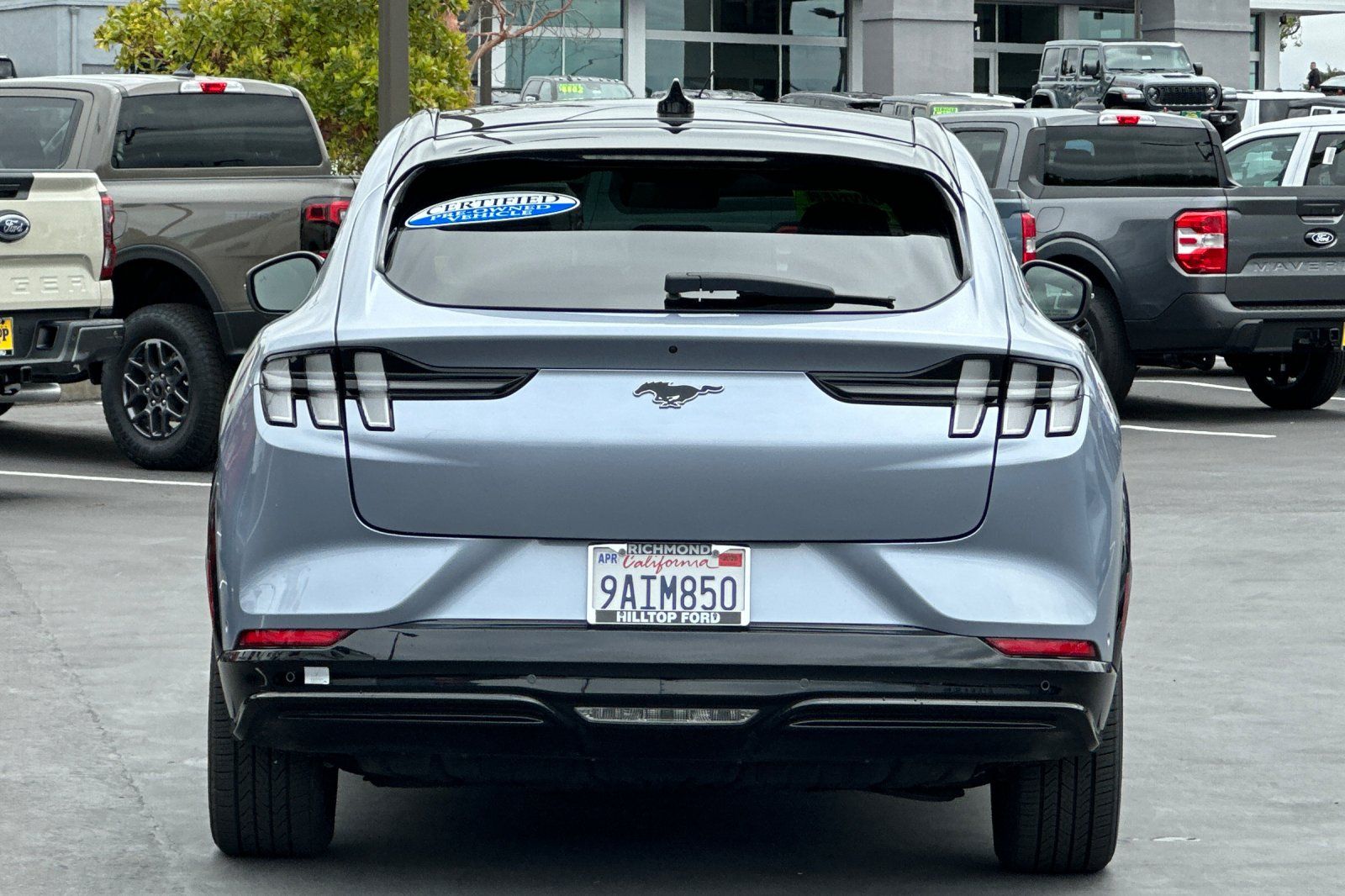 View vehicle photo 6