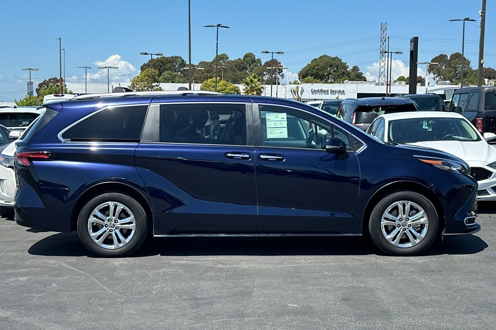 View vehicle photo 3
