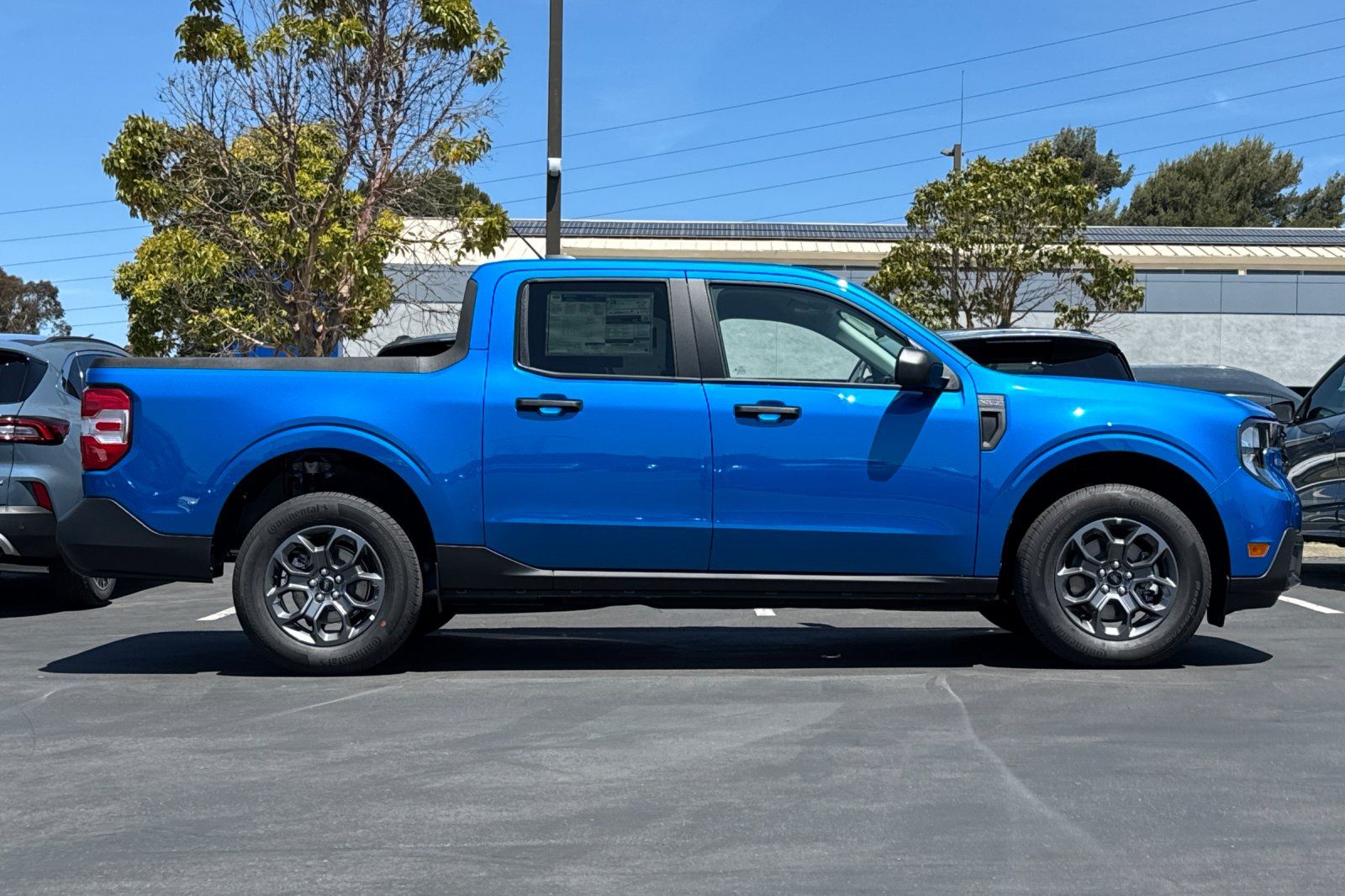 2025 Ford Maverick XLT photo 3