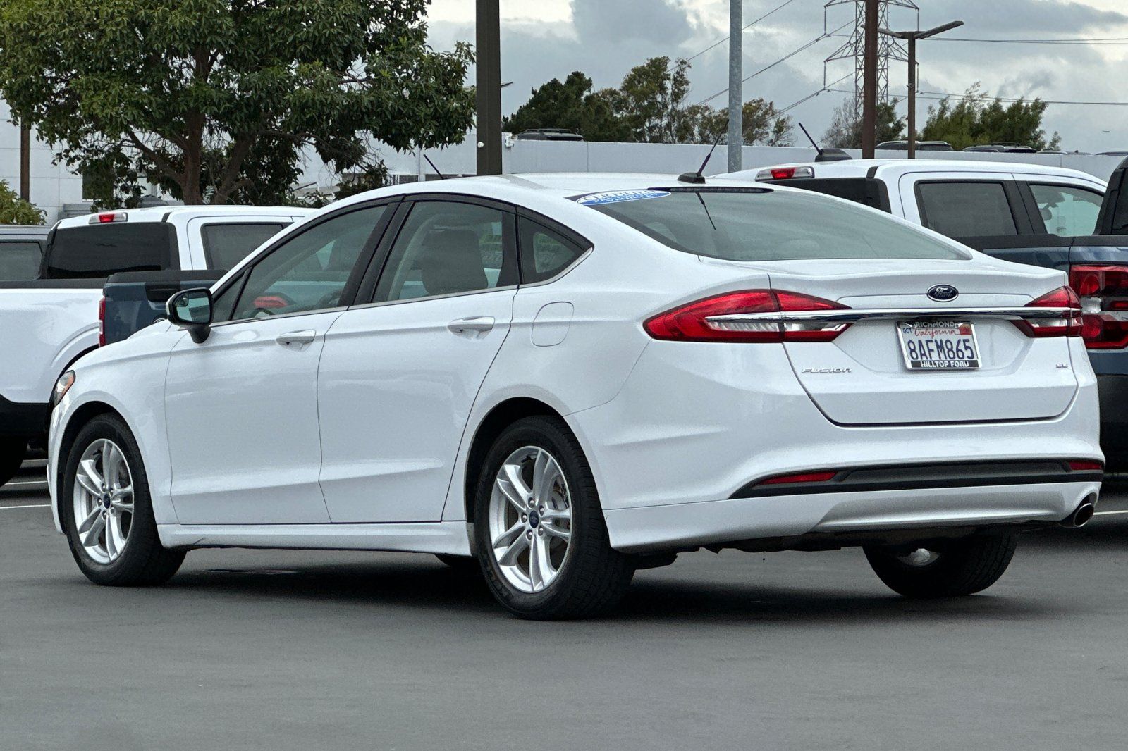 2018 Ford Fusion SE photo 3