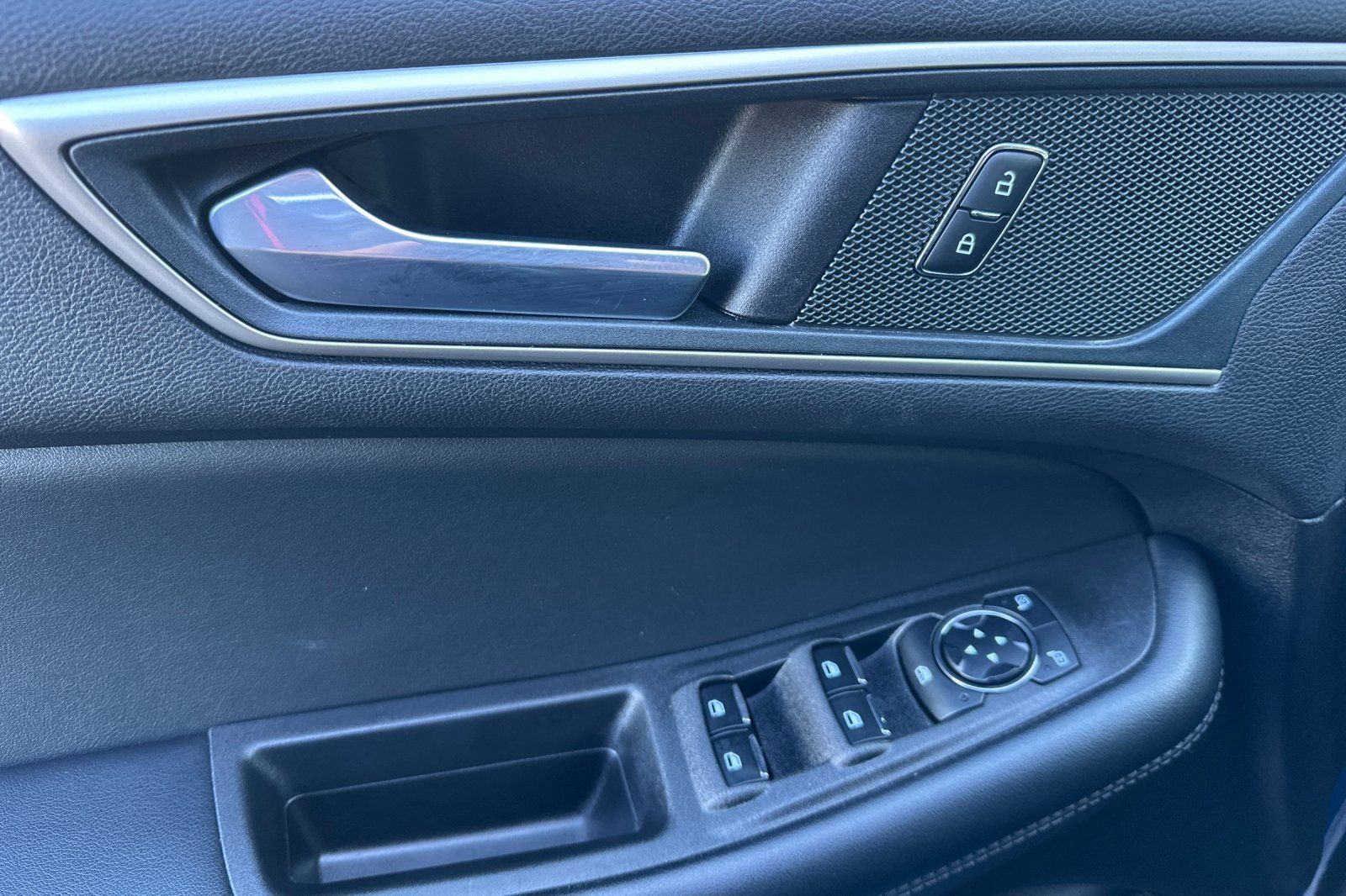 2024 Ford Edge SEL - Photo 13