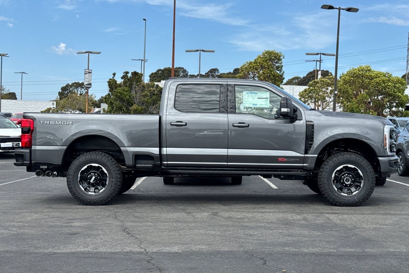 2026 Ford F-350 Platinum photo 2