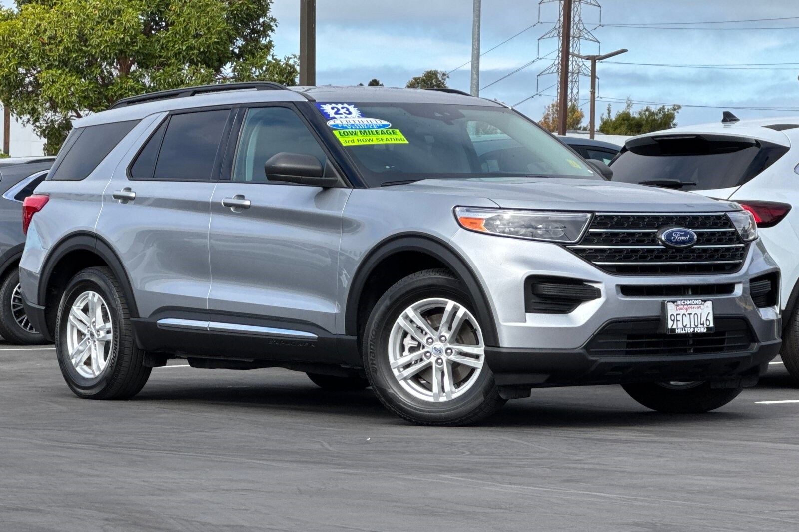 2023 Ford Explorer XLT photo 2