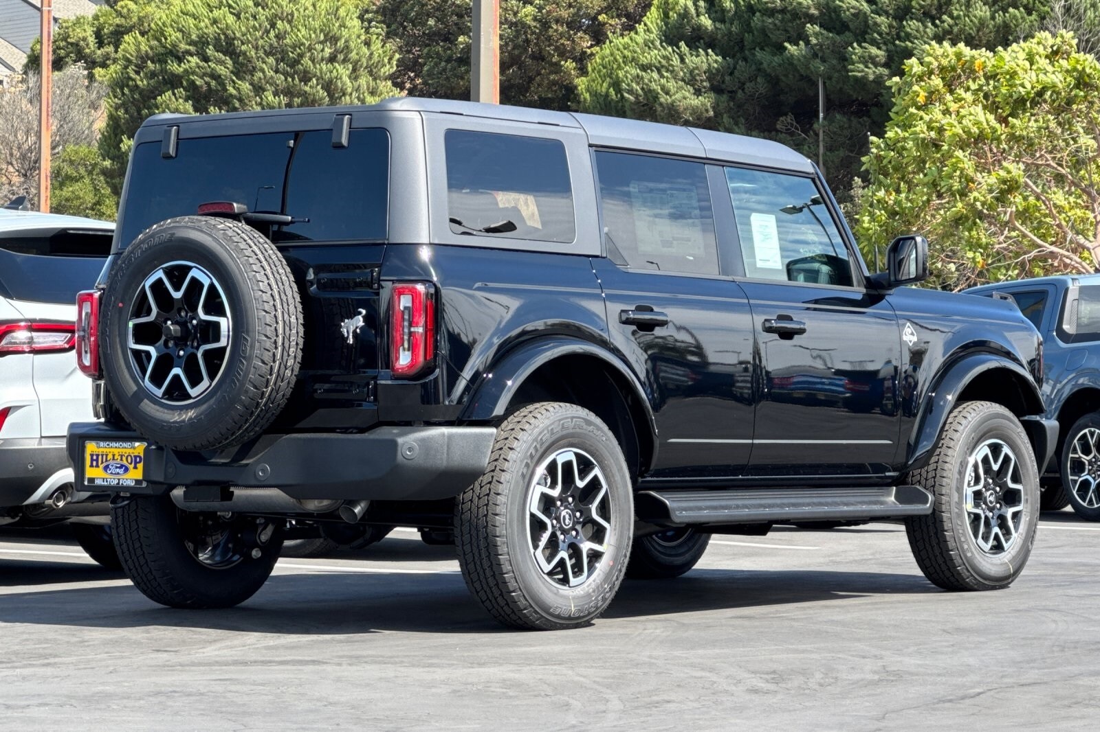 2025 Ford Bronco Outer Banks photo 4