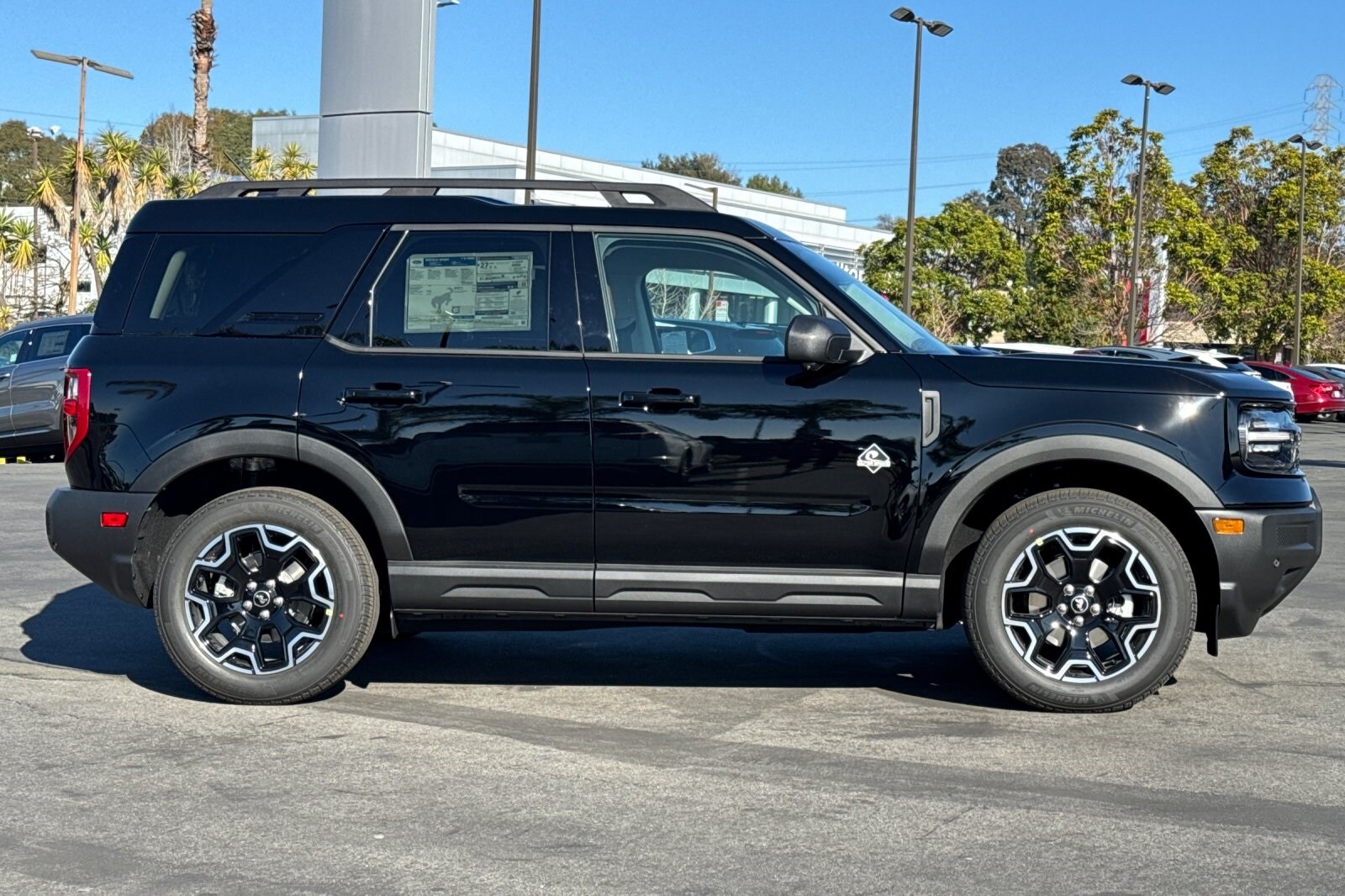 2025 Ford Bronco Sport Outer Banks photo 3