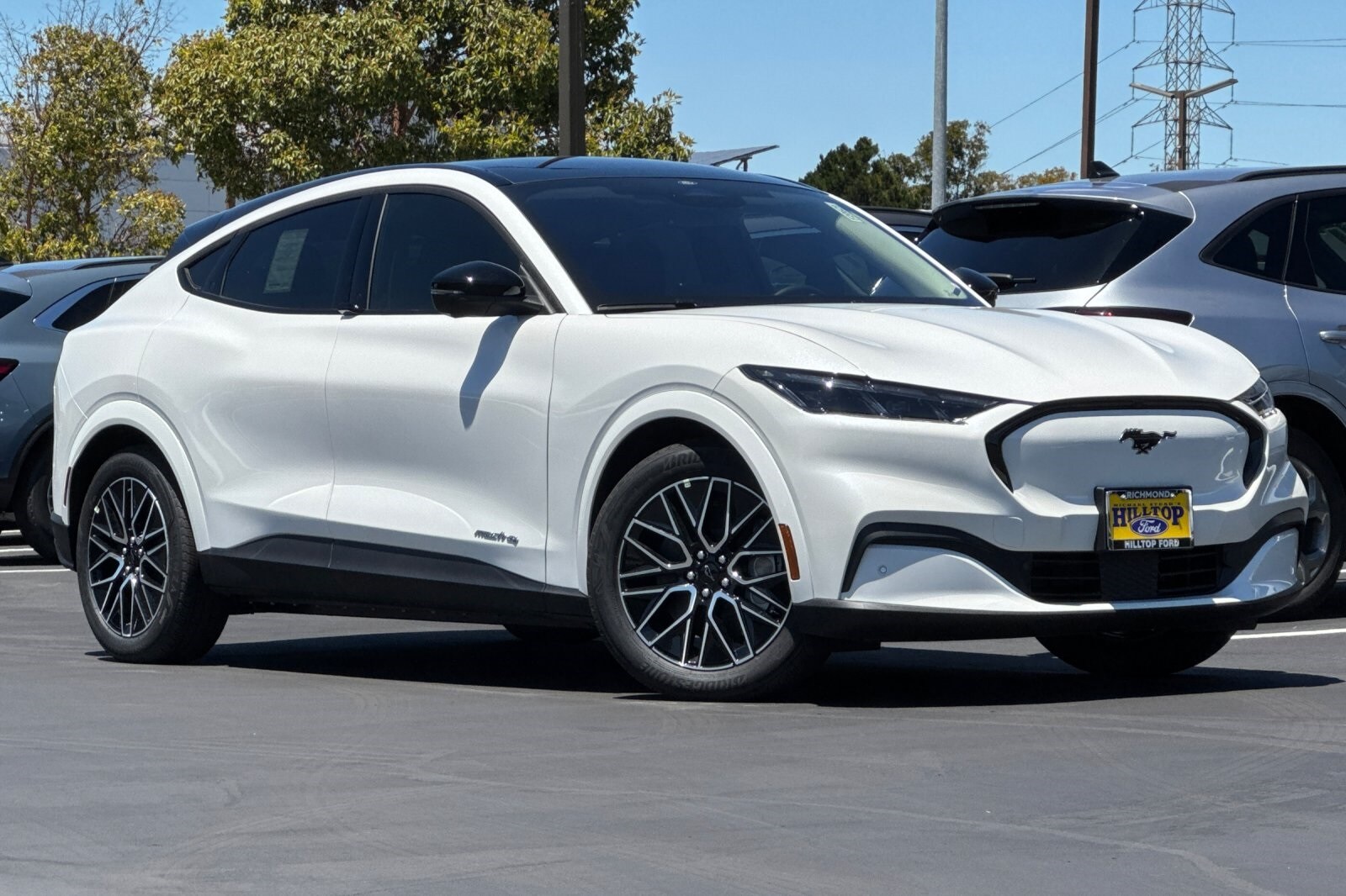 2025 Ford Mustang Mach-E Premium photo 2