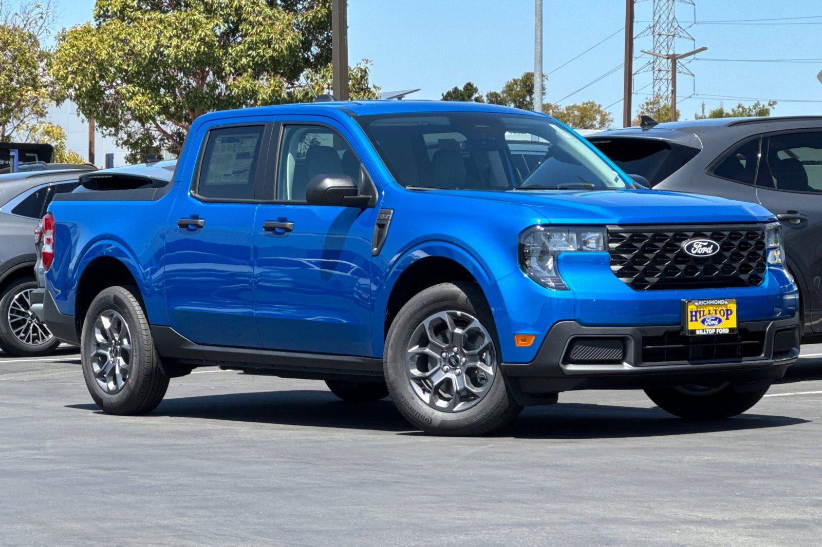 2025 Ford Maverick XLT photo 2