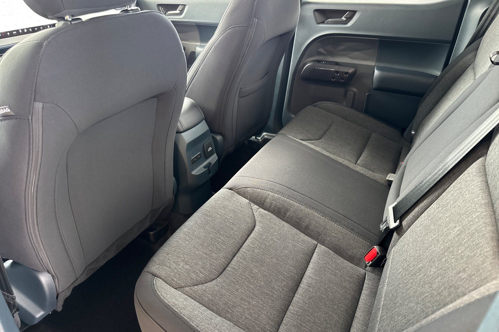 2025 Ford Maverick XLT - Photo 13