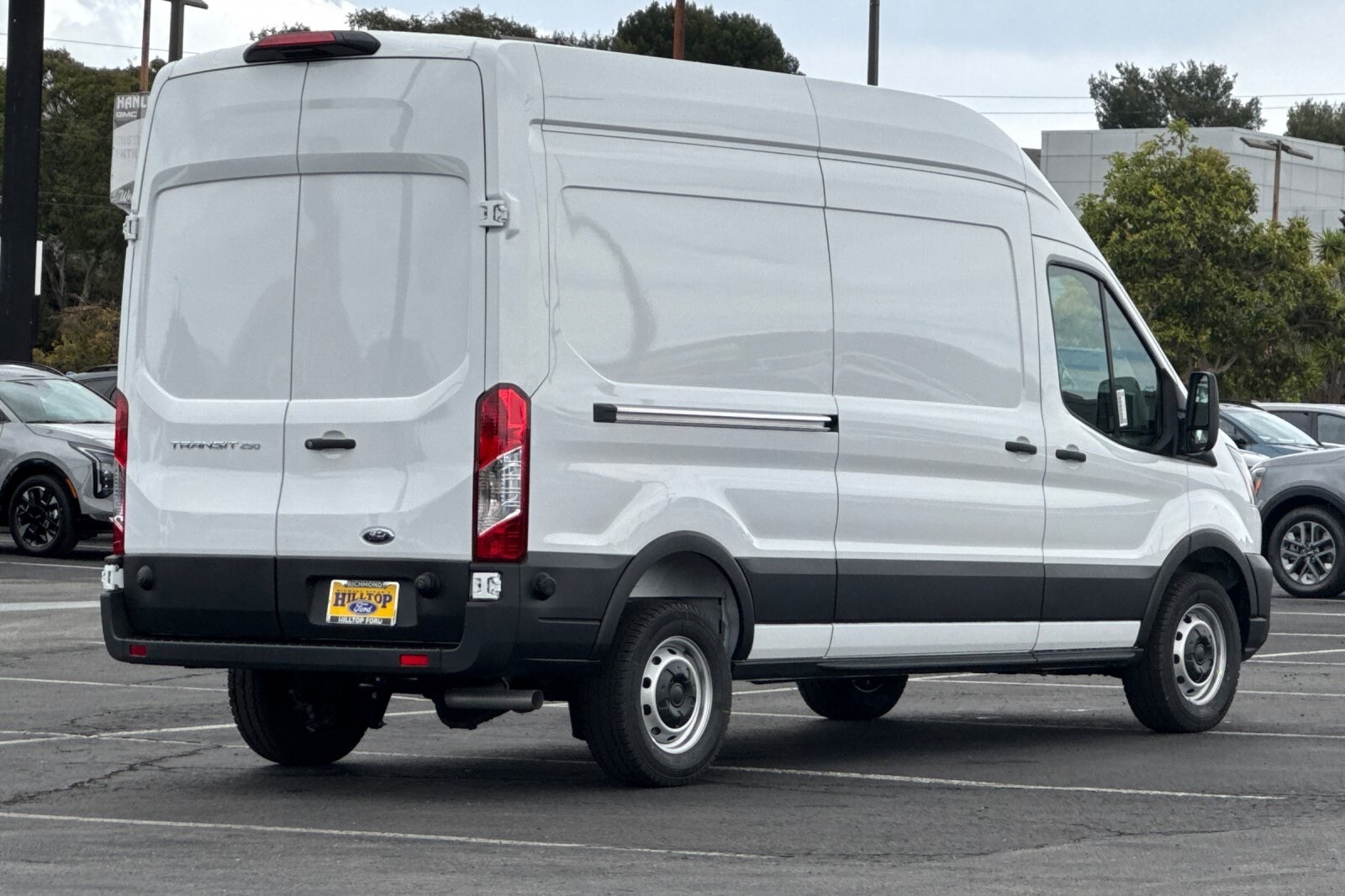 2025 Ford Transit Cargo Van photo 2