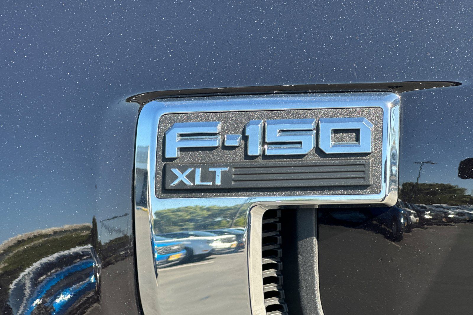 2025 Ford F-150 XLT - Photo 28