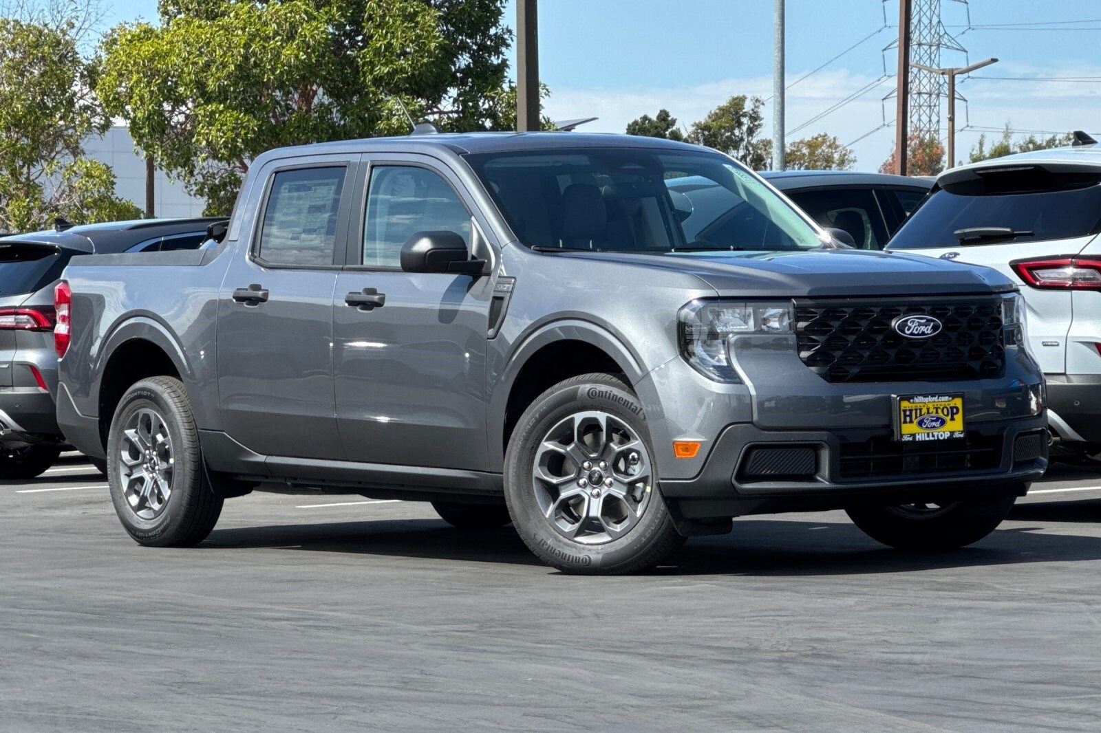 2025 Ford Maverick XLT photo 2
