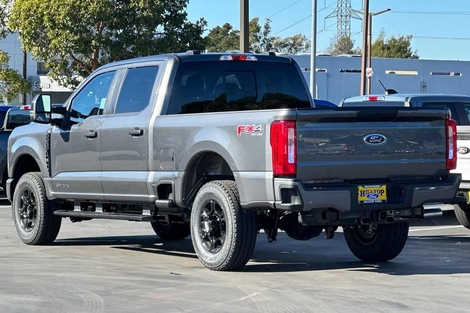View vehicle photo 6