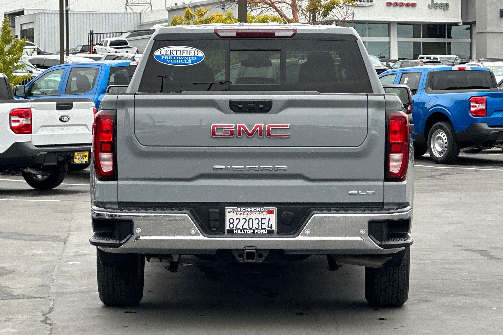 View vehicle photo 7