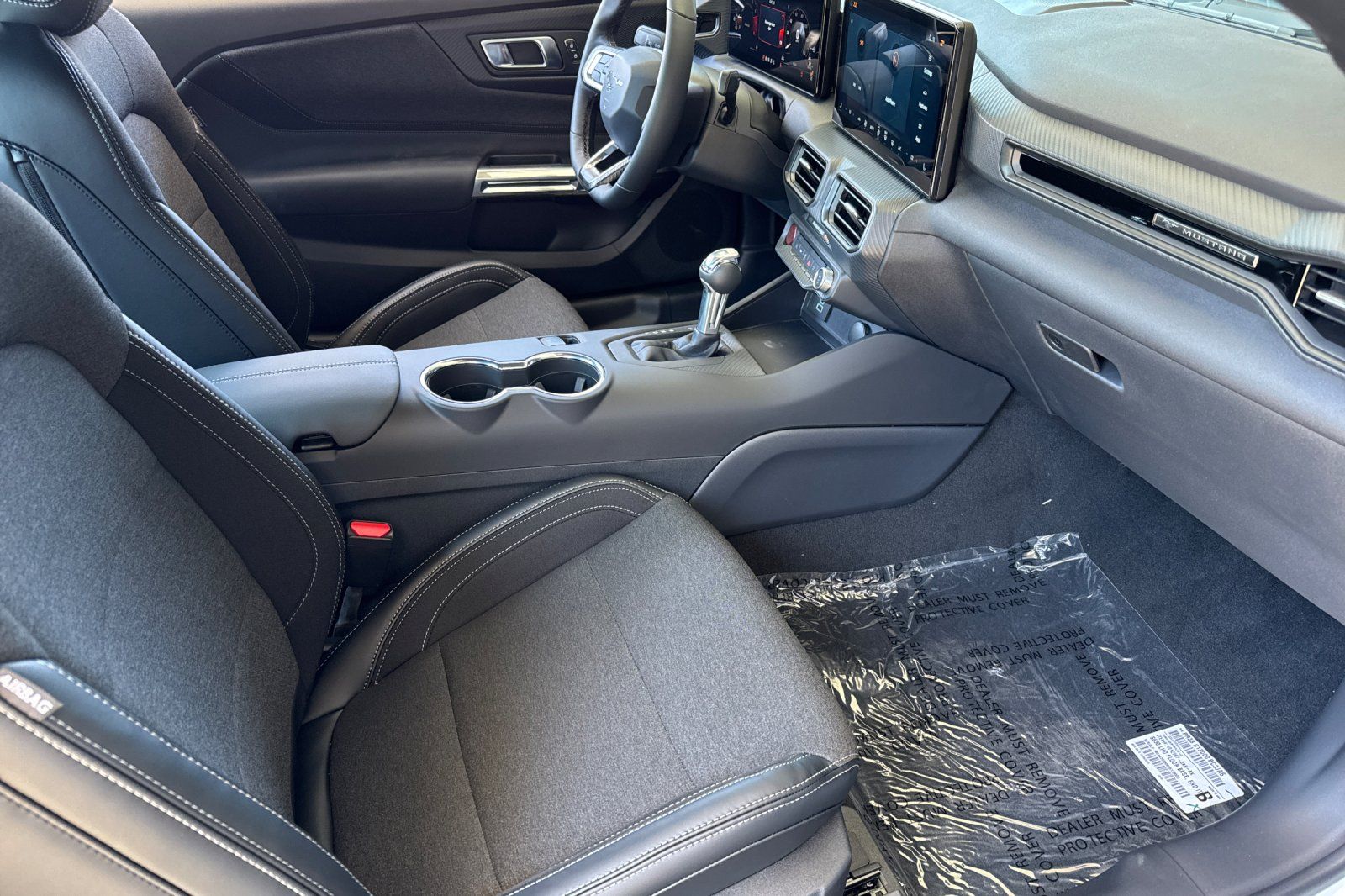 2025 Ford Mustang EcoBoost Fastback - Photo 16