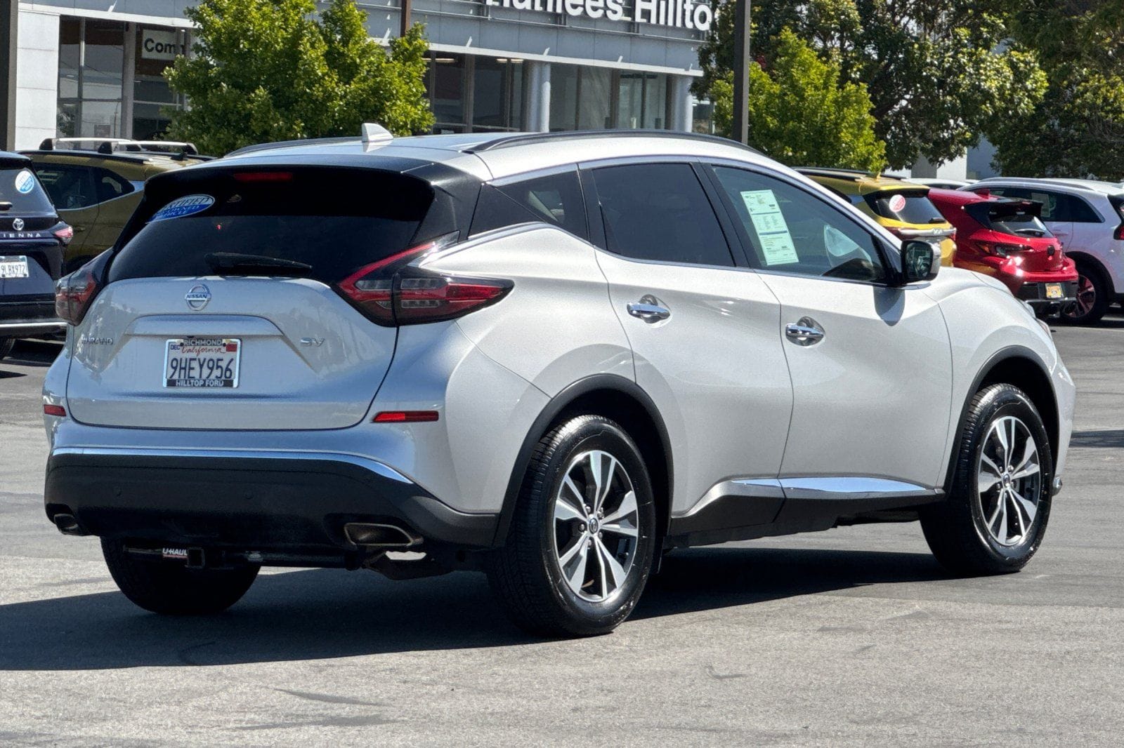 View vehicle photo 5