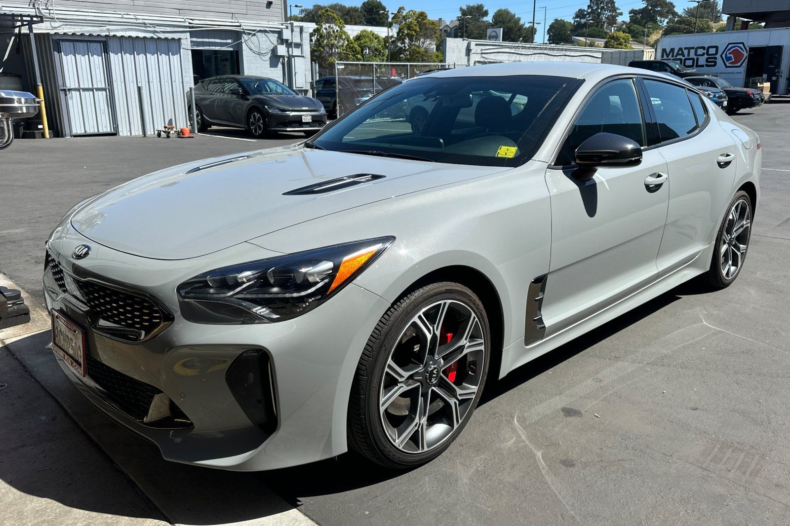 2018 Kia Stinger GT photo 2