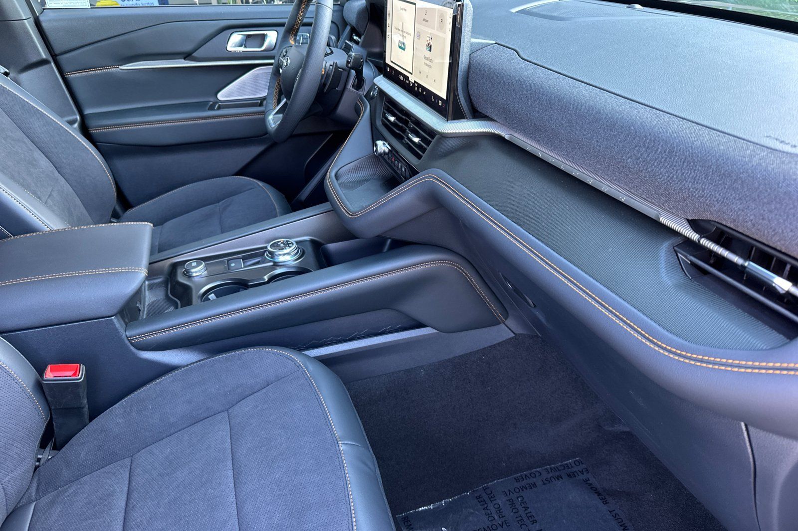 2026 Ford Explorer Tremor - Photo 18